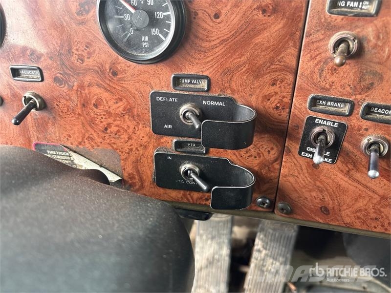 Peterbilt 330 Kiper kamioni