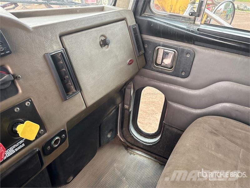 Peterbilt 330 Kiper kamioni