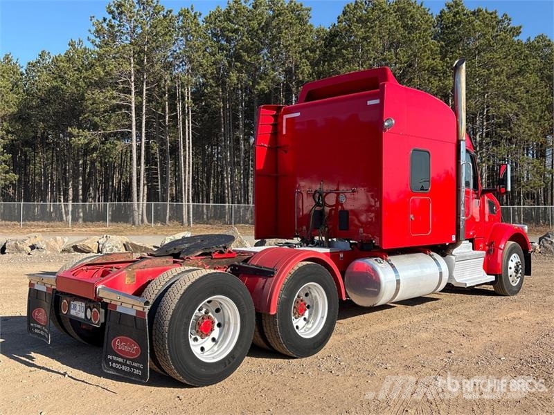 Peterbilt 567 Trekkers