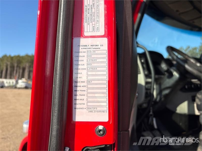 Peterbilt 567 Trekkers