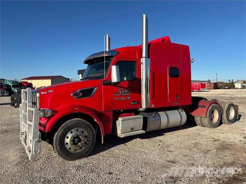 Peterbilt 567 وحدات الجر