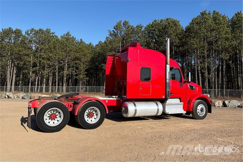 Peterbilt 567 Trekkers