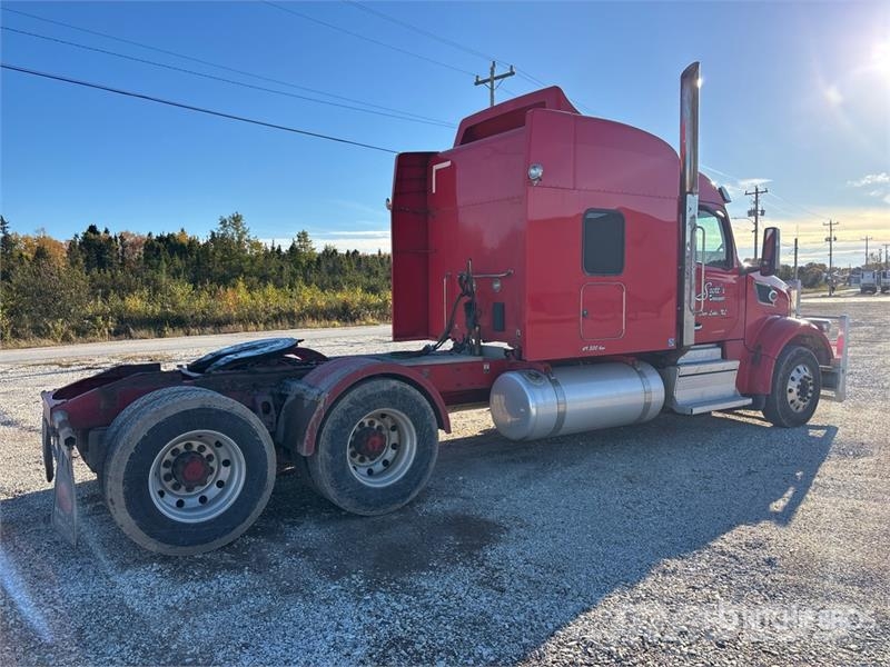 Peterbilt 567 وحدات الجر