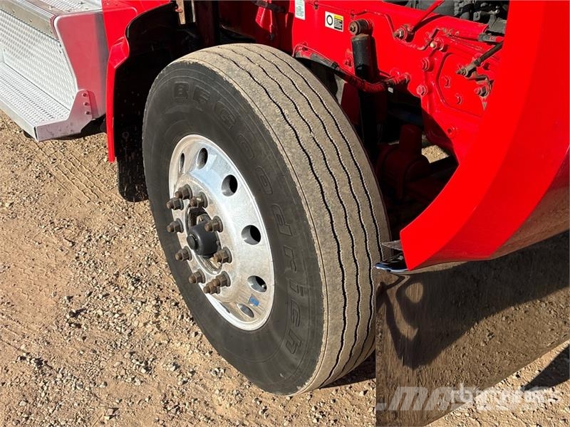Peterbilt 567 Trekkers
