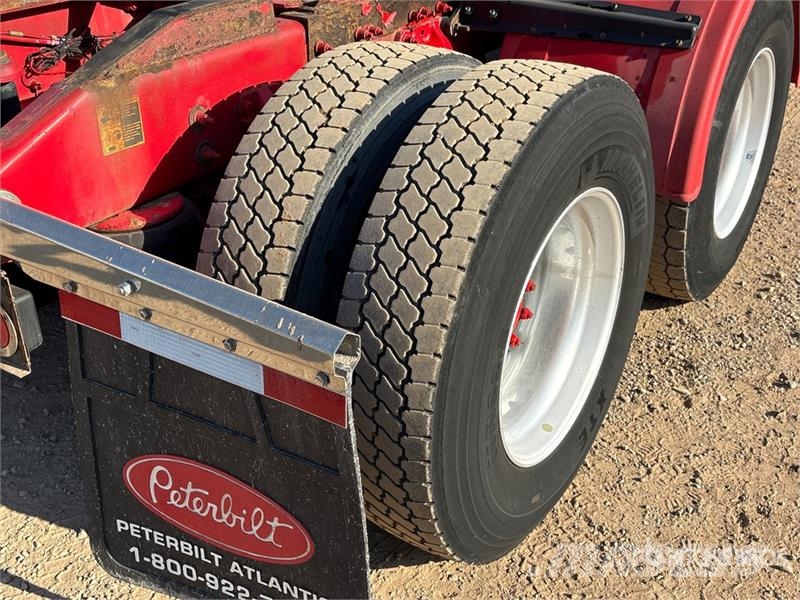 Peterbilt 567 Trekkers