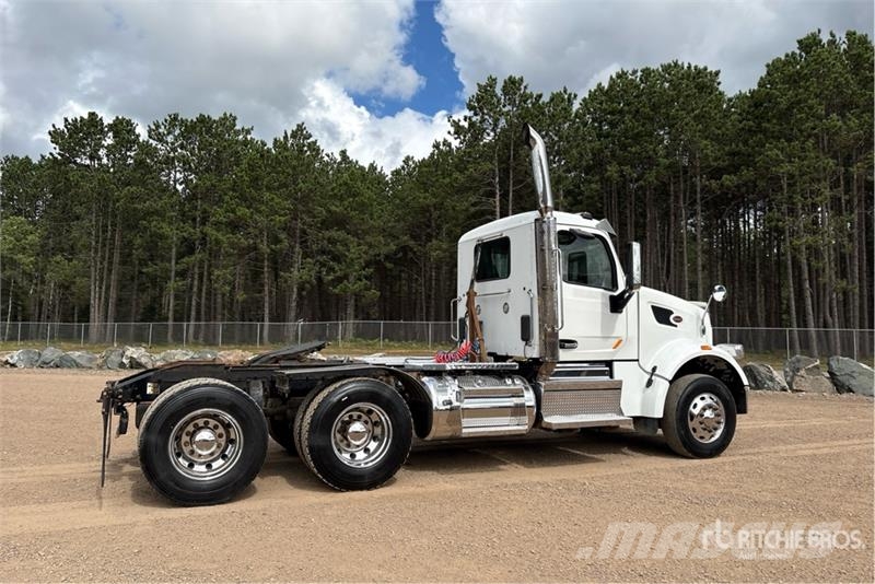 Peterbilt 567 트랙터 유닛