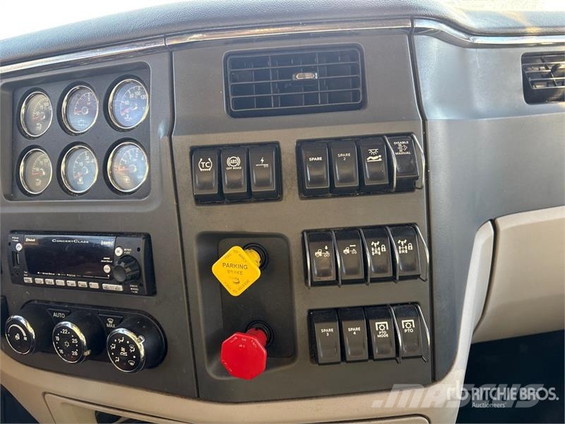 Peterbilt 567 Trekkers