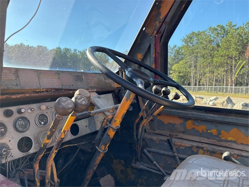 Pettibone 4x4x4 All Terrain Crane Polovne dizalice za sve terene