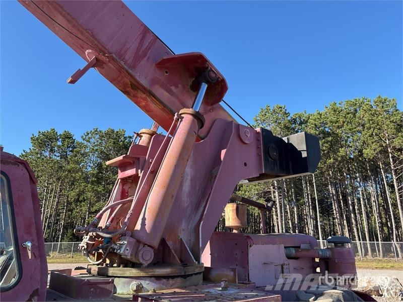 Pettibone 4x4x4 All Terrain Crane Polovne dizalice za sve terene