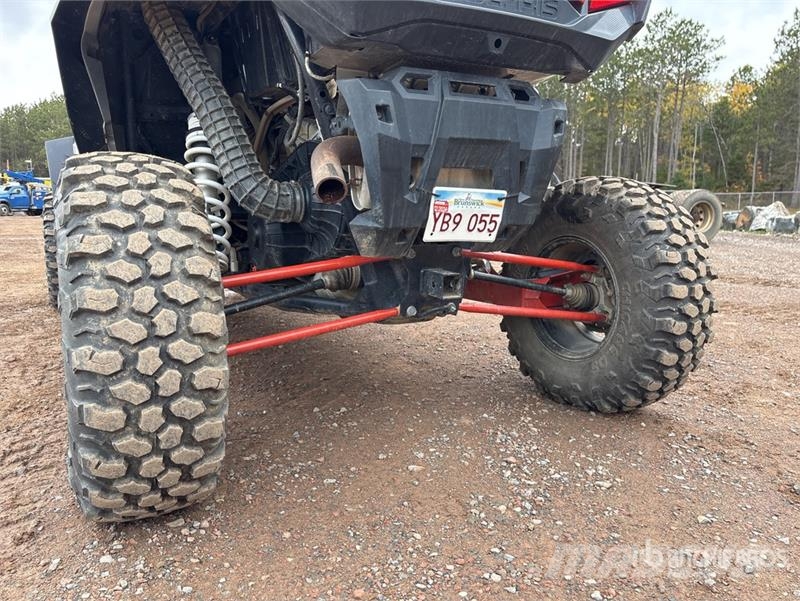 Polaris RZR XP 4 1000 TURBO 4x4 Side By Side Voiture