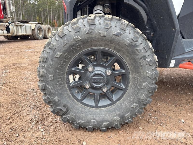 Polaris RZR XP 4 1000 TURBO 4x4 Side By Side Voiture