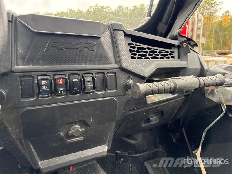 Polaris RZR XP 4 1000 TURBO 4x4 Side By Side Voiture