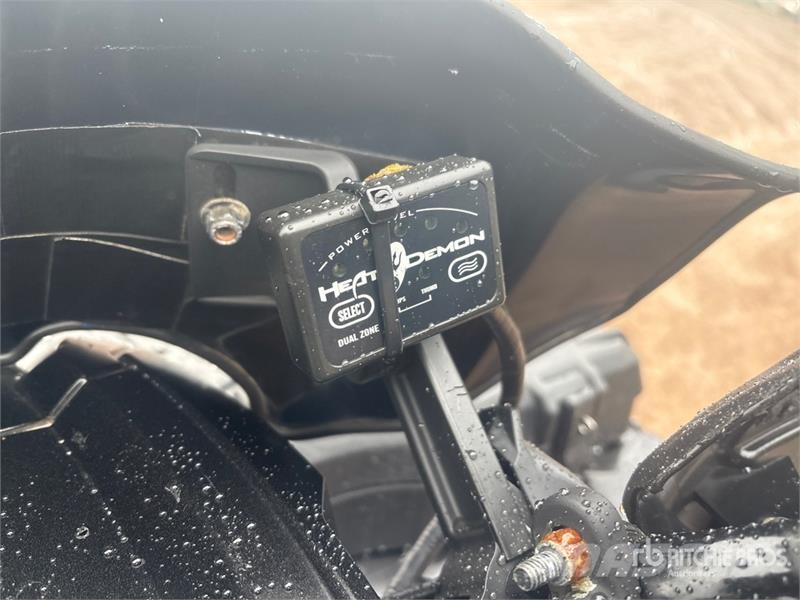 Polaris SE8 4x4 ATV Квадроциклы