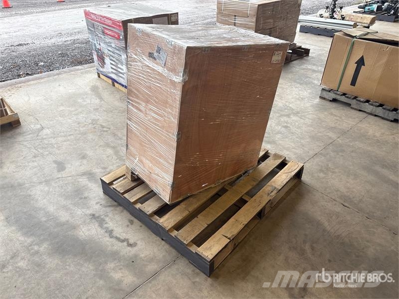 Powertek MS160 Reversible Vibratory Plate Compactor (Unused 平板夯
