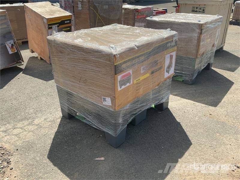 Powertek PTP-440L 116 gal Portable Poly Diesel Fuel Tank (U Fuel and additive tanks