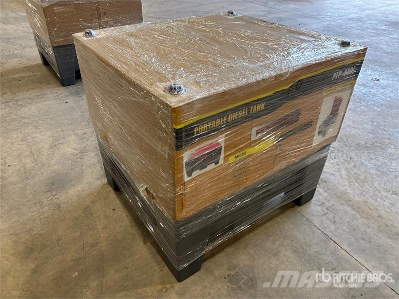 Powertek PTP-440L 116 gal Portable Poly Diesel Fuel Tank (U 연료 및 첨가제 탱크