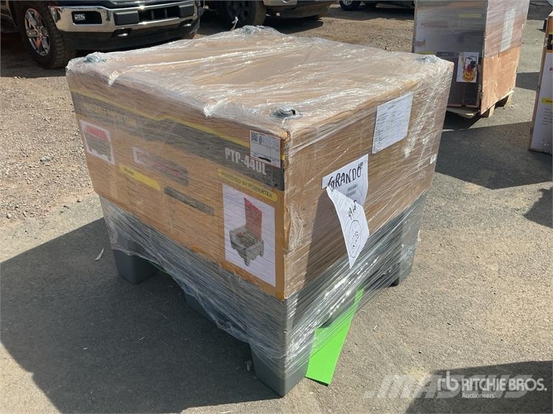 Powertek PTP-440L 116 gal Portable Poly Diesel Fuel Tank (U Fuel and additive tanks