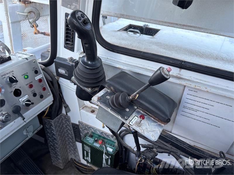 PowerTraxx Crawler Carrier Aerial Lift w/ Terex Hi Sonstige Baumaschinen