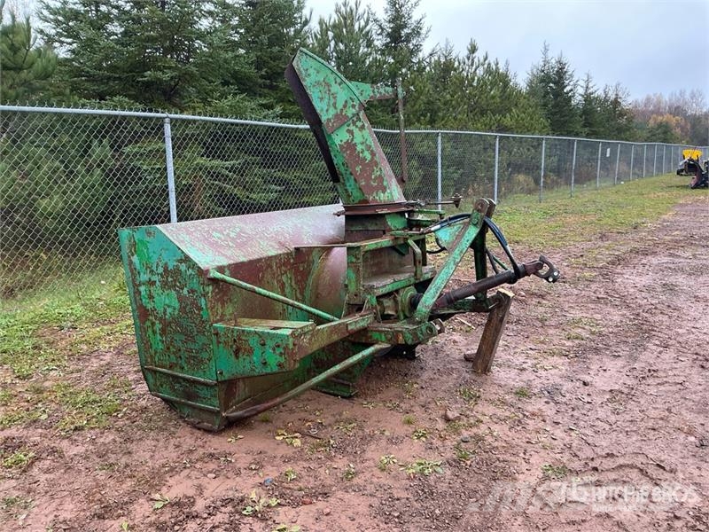 Pronovost 7 ft 8 in Snow Blower Kar püskürtücüler