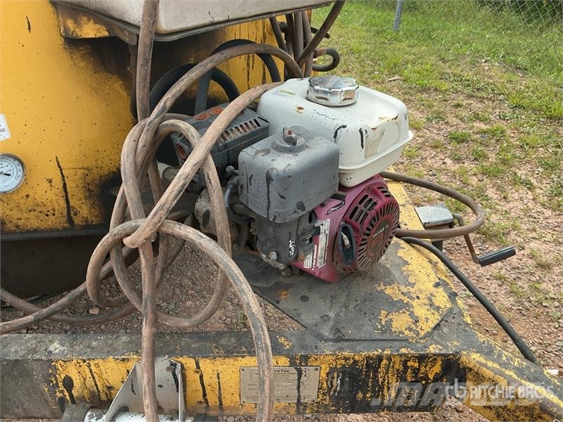 Protec TT300 S/A Asphalt Distributor Trailer Други ремаркета