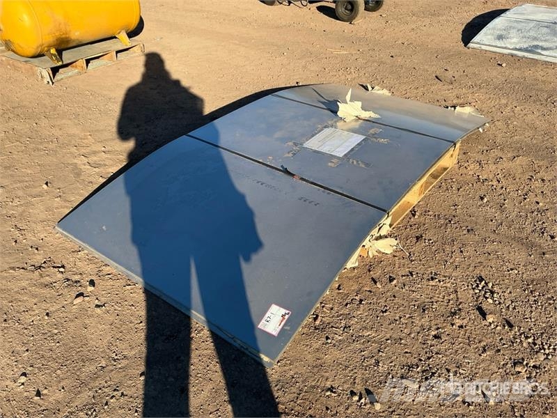 Quantity of (10) 4 ft x 8 ft Stainless Steel Sheet معدات البناء - غير ذلك