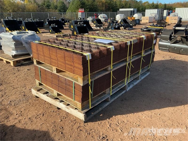  Quantity of (100) 7 ft x 3 ft 6 in Wire Mesh Sheet المصاعد والرافعات المادية