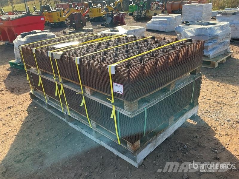  Quantity of (100) 7 ft x 3 ft 6 in Wire Mesh Sheet المصاعد والرافعات المادية