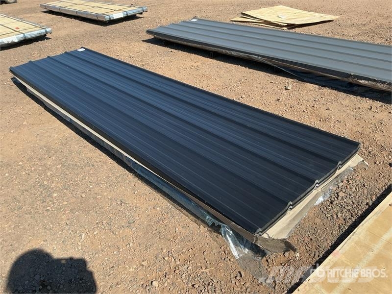 Quantity of (100) Black Metal Roof Panels (Unused) Gervės, keltuvai ir medžiagų kėlimo įranga