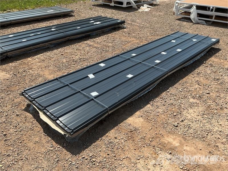 Quantity of (100) Black Metal Roof Panels (Unused) Gervės, keltuvai ir medžiagų kėlimo įranga