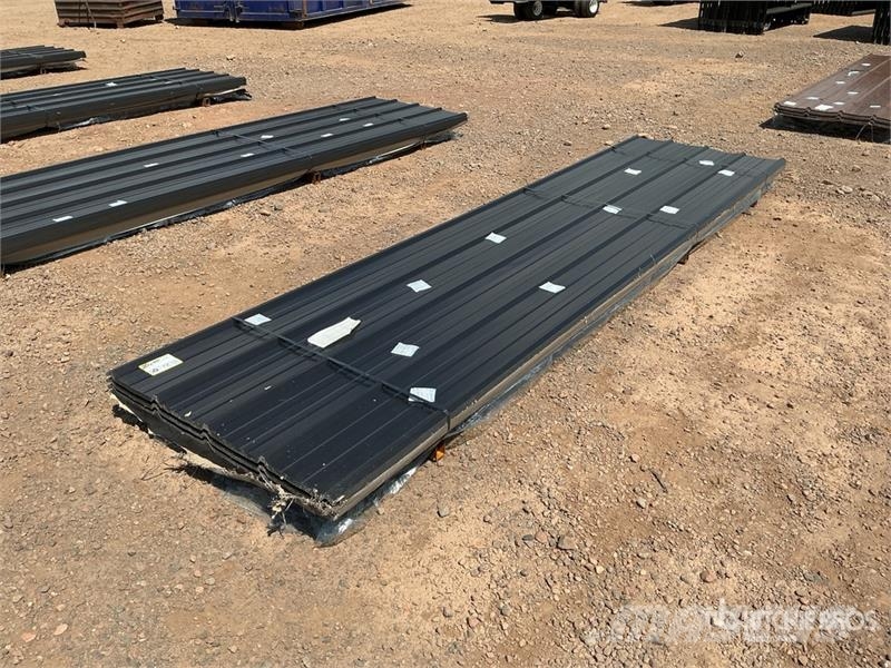Quantity of (100) Black Metal Roof Panels (Unused) Gervės, keltuvai ir medžiagų kėlimo įranga