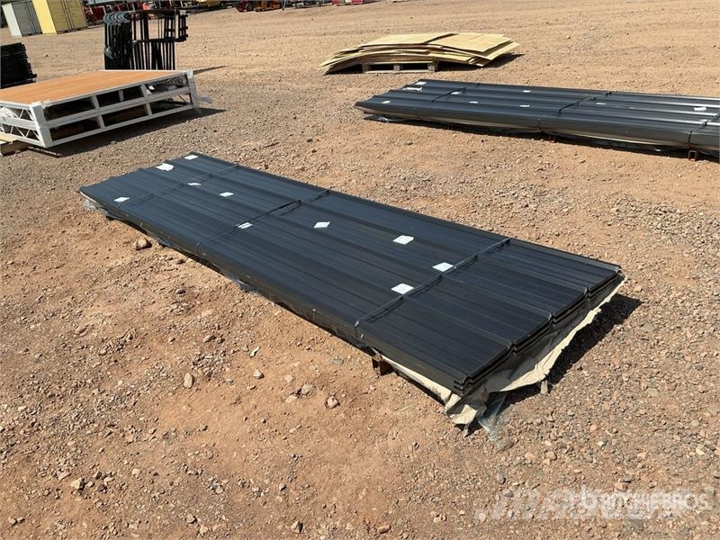 Quantity of (100) Black Metal Roof Panels (Unused) Gervės, keltuvai ir medžiagų kėlimo įranga