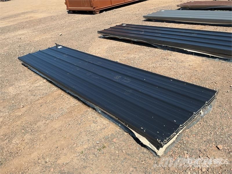  Quantity of (100) Black Metal Roof Panels (Unused) Gervės, keltuvai ir medžiagų kėlimo įranga