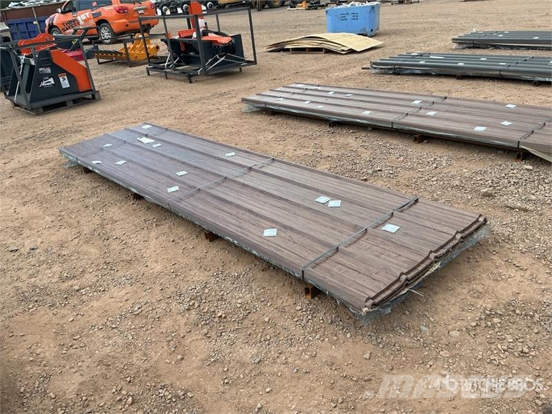 Quantity of (100) Brown Metal Roof Panels (Unused) Gervės, keltuvai ir medžiagų kėlimo įranga