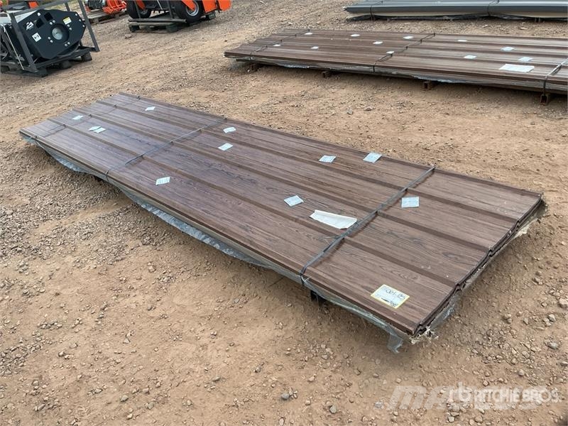 Quantity of (100) Brown Metal Roof Panels (Unused) Gervės, keltuvai ir medžiagų kėlimo įranga