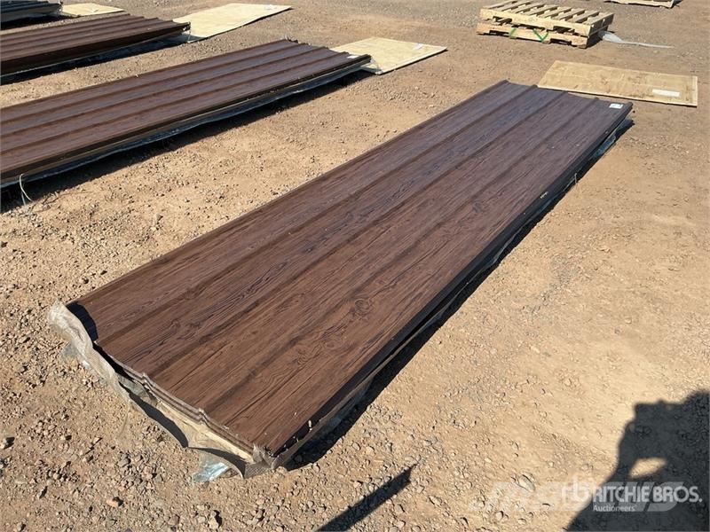 Quantity of (100) Brown Metal Roof Panels (Unused) Gervės, keltuvai ir medžiagų kėlimo įranga