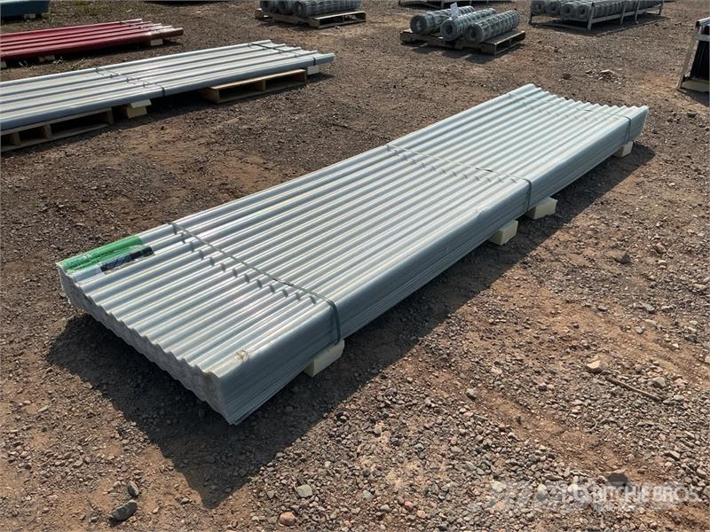  Quantity of (100) Clear Polycarbonate Roof Panel ( Gervės, keltuvai ir medžiagų kėlimo įranga