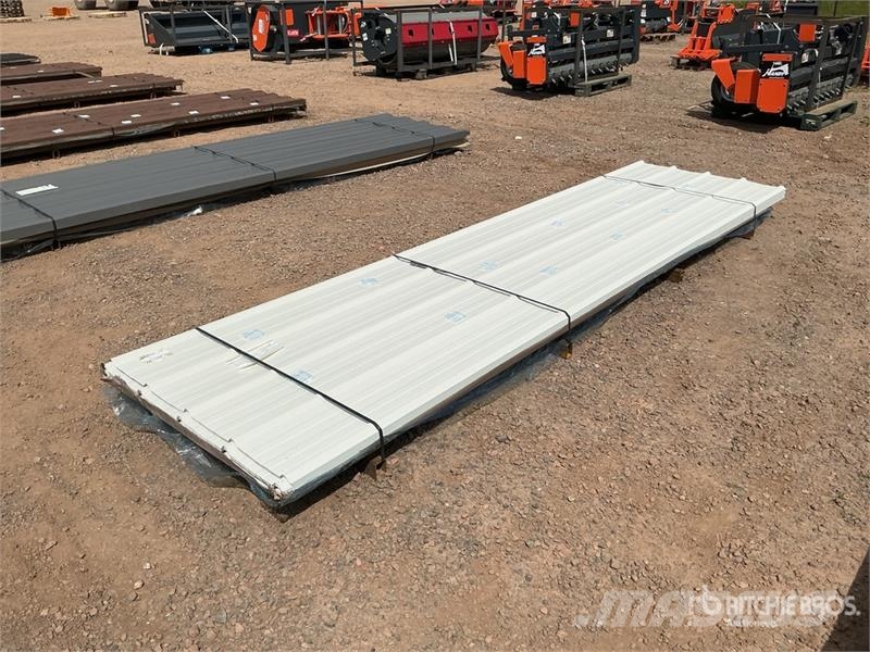 Quantity of (100) White Metal Roof Panels (Unused) Gervės, keltuvai ir medžiagų kėlimo įranga
