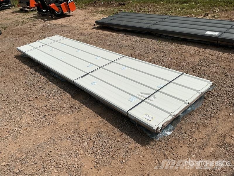 Quantity of (100) White Metal Roof Panels (Unused) Gervės, keltuvai ir medžiagų kėlimo įranga