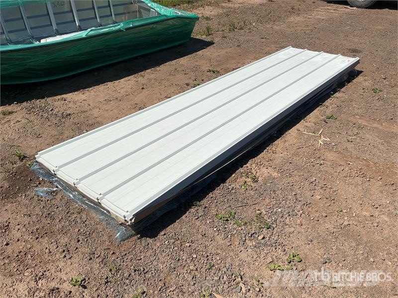 Quantity of (100) White Metal Roof Panels (Unused) Gervės, keltuvai ir medžiagų kėlimo įranga