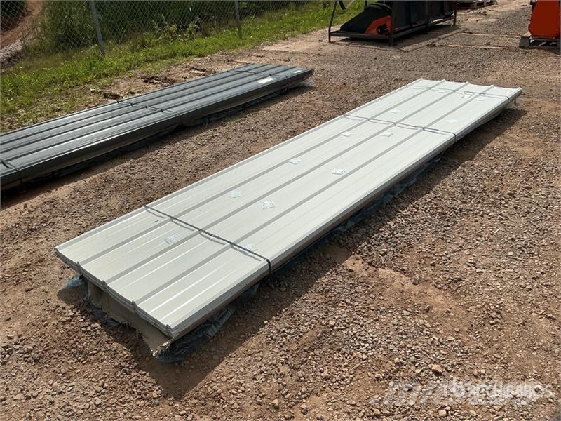 Quantity of (100) White Metal Roof Panels (Unused) Gervės, keltuvai ir medžiagų kėlimo įranga