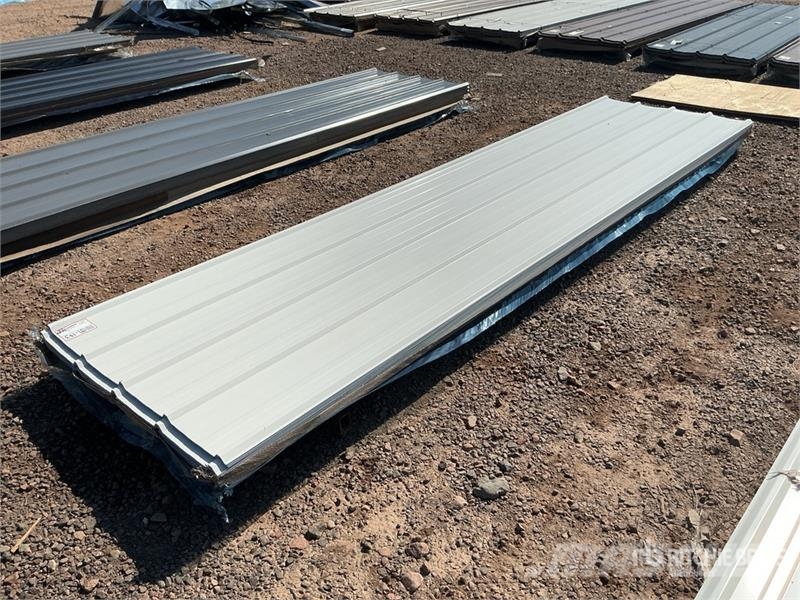 Quantity of (100) White Metal Roof Panels (Unused) Gervės, keltuvai ir medžiagų kėlimo įranga