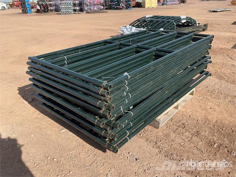  Quantity of (15)  BYT RG08 8 ft Ranch Livestock Ga ماكينات وملحقات مواش أخرى