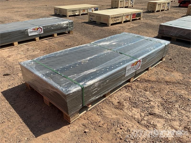 Quantity of (15) FPM 41 in x 94 in Ground Protect Ostale kargo komponente
