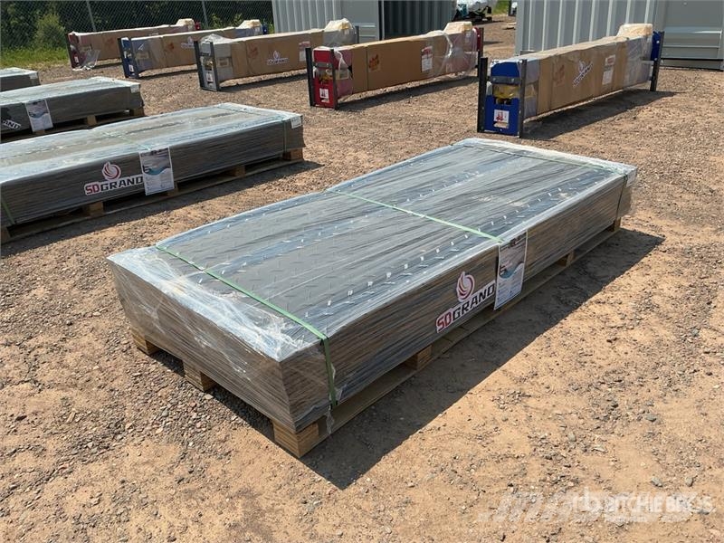 Quantity of (15) FPM 41 in x 94 in Ground Protect Ostale kargo komponente