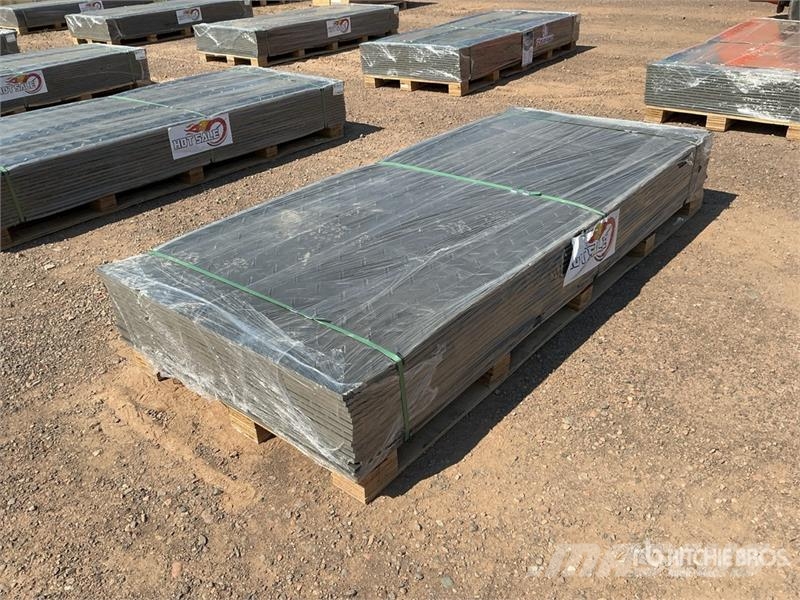 Quantity of (15) FPM 41 in x 94 in Ground Protect Ostale kargo komponente