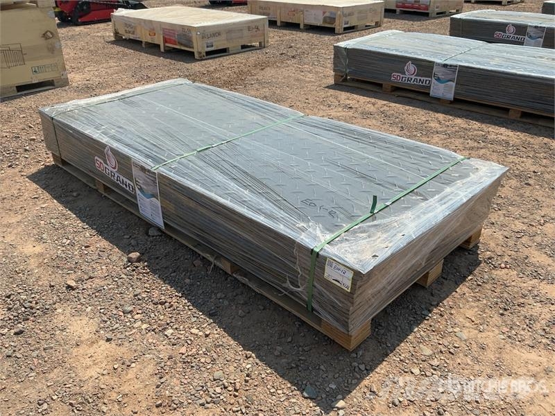 Quantity of (15) FPM 41 in x 94 in Ground Protect Ostale kargo komponente