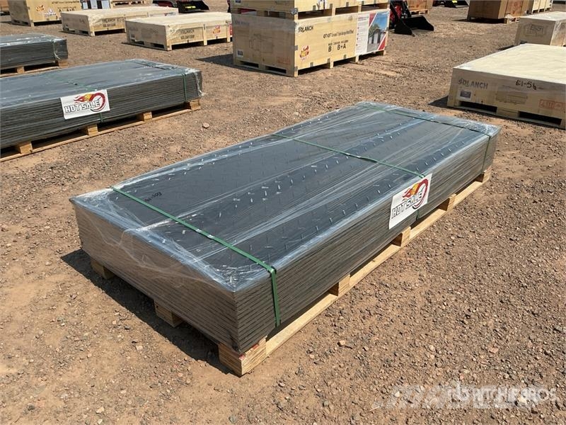 Quantity of (15) FPM 41 in x 94 in Ground Protect Ostale kargo komponente