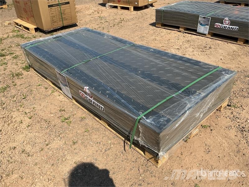 Quantity of (15) FPM 41 in x 94 in Ground Protect Muud osad