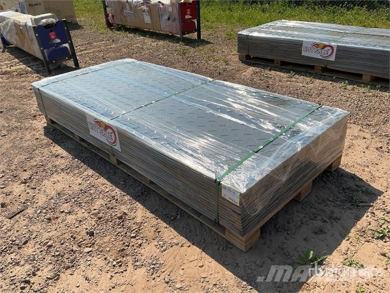 Quantity of (15) FPM 41 in x 94 in Ground Protect Ostale kargo komponente