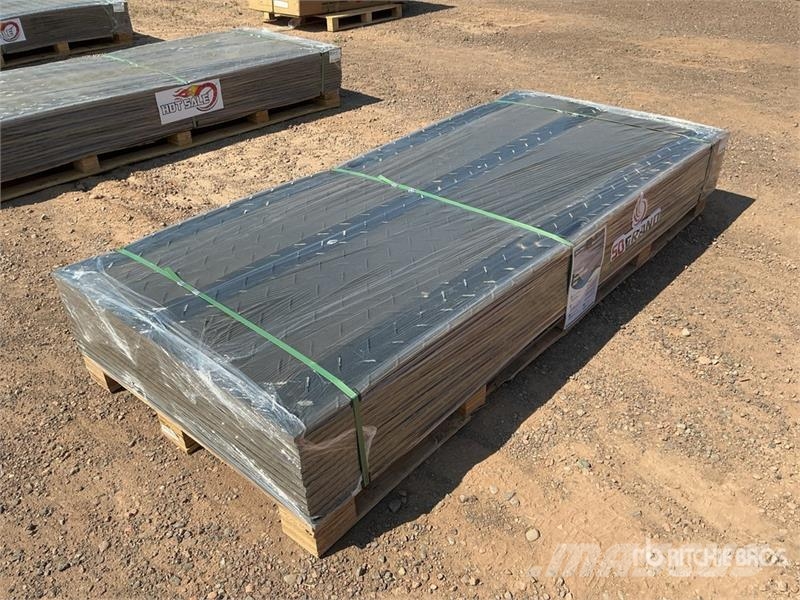 Quantity of (15) FPM 41 in x 94 in Ground Protect Ostale kargo komponente